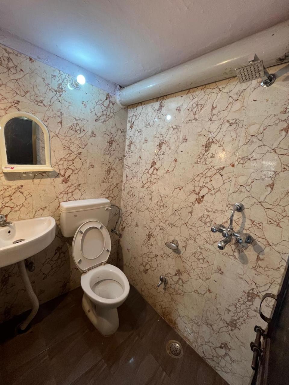 Vishwa Deva Homestay Bénarès Extérieur photo