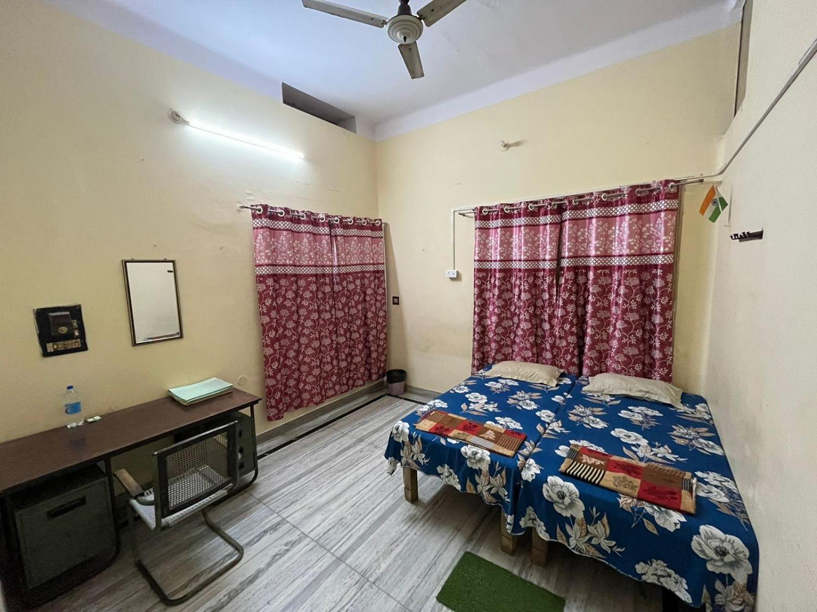 Vishwa Deva Homestay Bénarès Extérieur photo